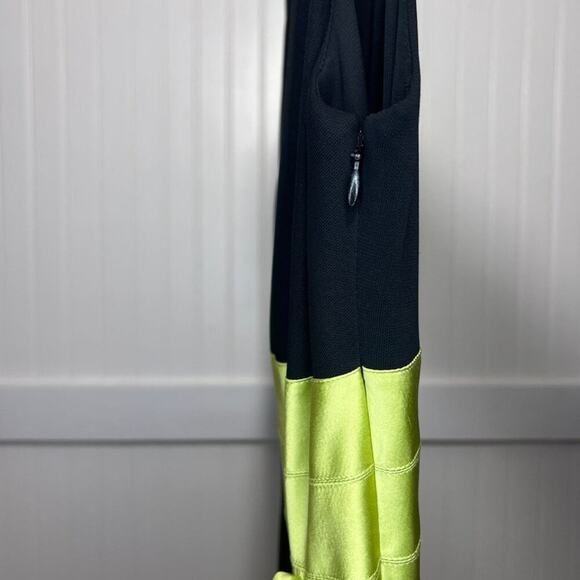 Kay Unger NY Black V-Neck Midi Sheath Sleeveless Cocktail Dress Green Satin Sash - Picture 9 of 12